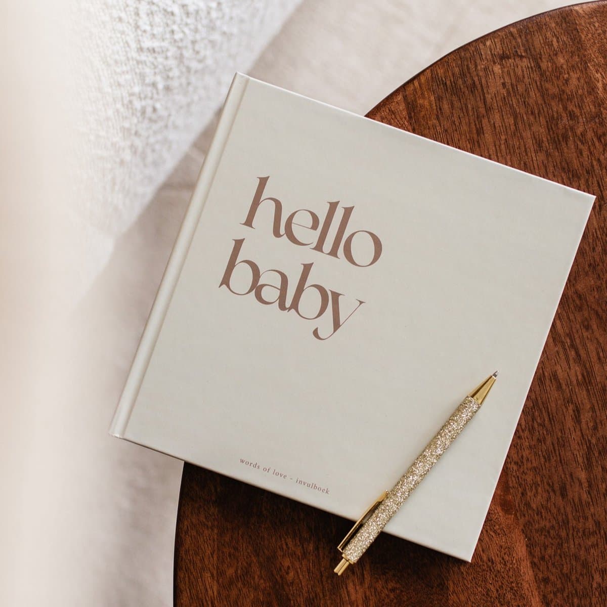 Babyshower invulboek - babyborrel - gastenboek - beige (EAN: 7423521857848): 🌟 De eerste indruk – mooi, simpel, maar wat meer