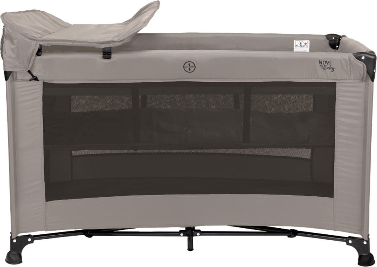 Novi Baby Kiki Luxe - Campingbed - Sand - reisbed - Inclusief transporttas - Inclusief verschoonblad - Inclusief bodemverhoger (EAN: 8717385002599)