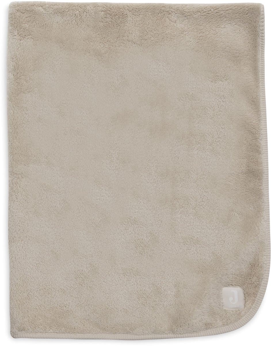Jollein Baby Deken Ledikant - 100x150cm - Basic Jersey/Sherpa - Warm Sand (EAN: 8717329400139): Wat maakt deze deken zo bijzonder