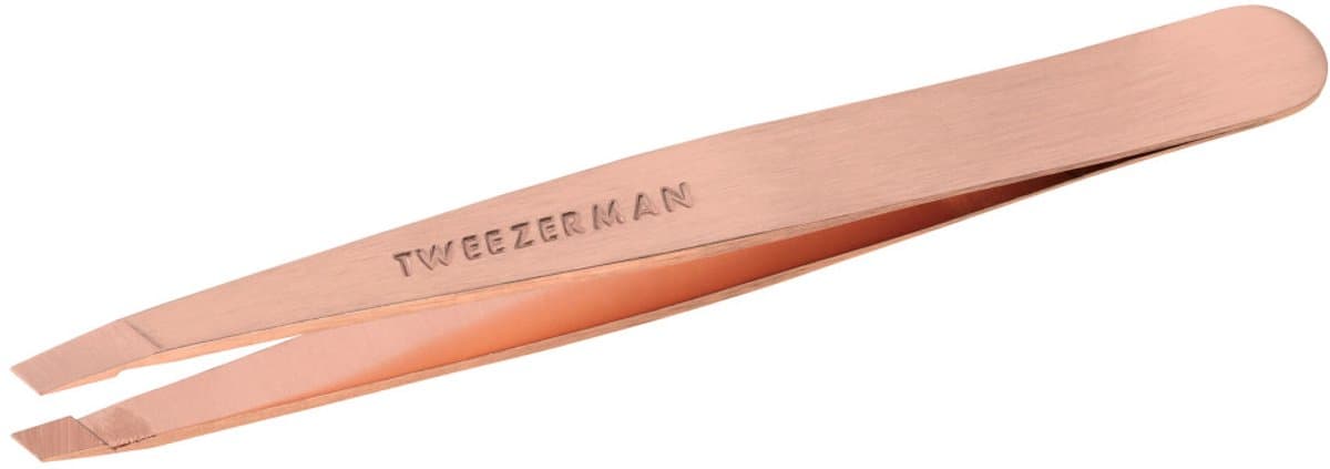 Tweezerman Studio Line Slant Tweezer Rose Gold – Wenkbrauw Pincet - Professioneel Precisie Pincet Met Schuine Punt – Voor Epileren En Haartjes Verwijderen – Roestvrij Staal – Geschikt Voor Fijne En Stugge Haren - Epileer Pincet Voor Wenkbrauwen: W...