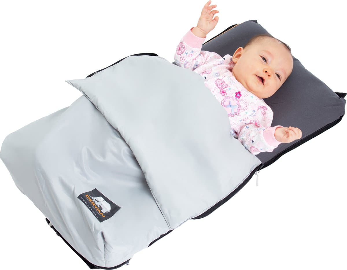 Deryan AirTraveller Vliegtuigbedje - Reiskussen met matras - compact opgevouwen (EAN: 3370910216806)