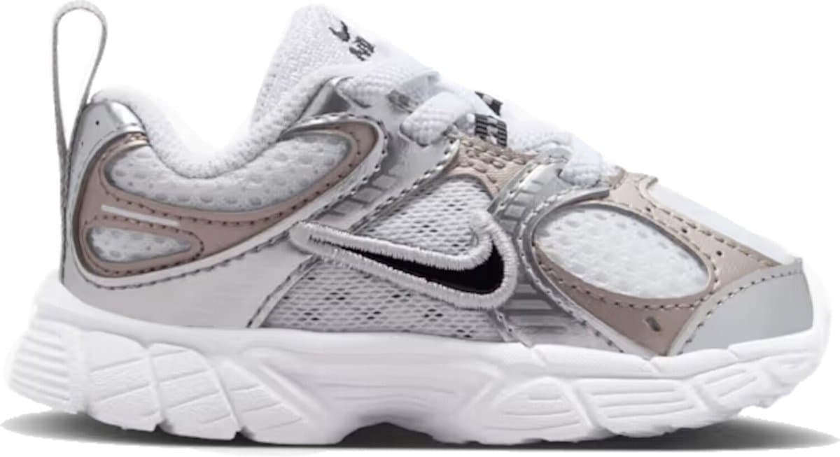Nike V5 Kinder Sneakers Ir2949-100 - Kleur Wit - Maat 23.5 (EAN: 0198729101211): **Wat zijn de Nike V5 Kinder Sneakers**
