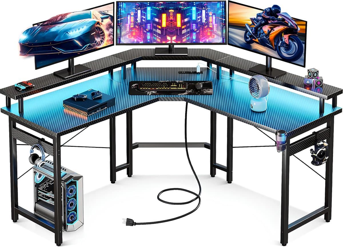 Lugia Hoekbureau - Gaming Bureau - L-Vormig 130cm x 78cm x 48cm - Bureau - Led Verlichtingen - Krasbestendig - Monitor Stand - Stopcontact - Gaming Desk - Game Bureau (EAN: 8720892450678)