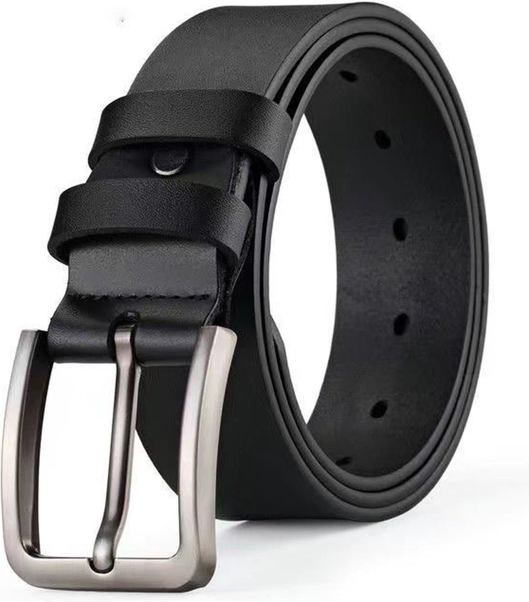 Sorprese Riem Heren - Zwart - 110 cm - Broekriem - Inkortbaar - Verstelbaar (EAN: 8721025811397): 📏 De eerste indruk 110 cm, zwart, en een knipoog naar tijdloze stijl