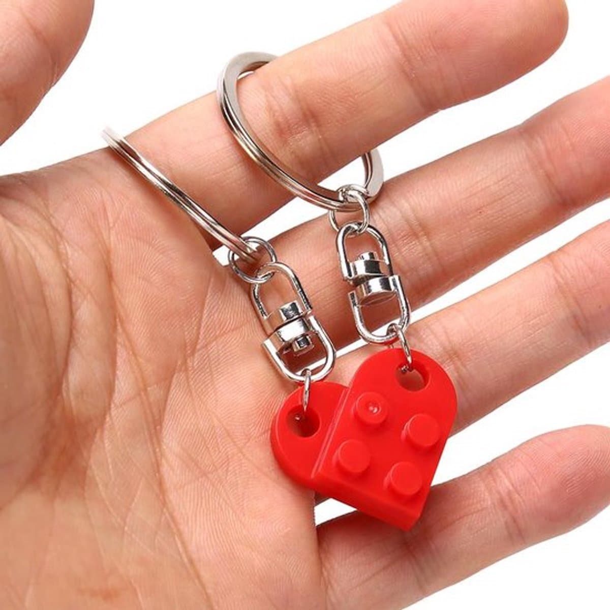 Nuvona Bouwstenen sleutelhanger - Imitatie bouwsteen hart - brick keychain - Vriendschap - Geliefde - BFF - Rood - Valentijn cadeautje voor haar & hem (EAN: 8720862733664): **Wat maakt deze sleutelhanger bijzonder**