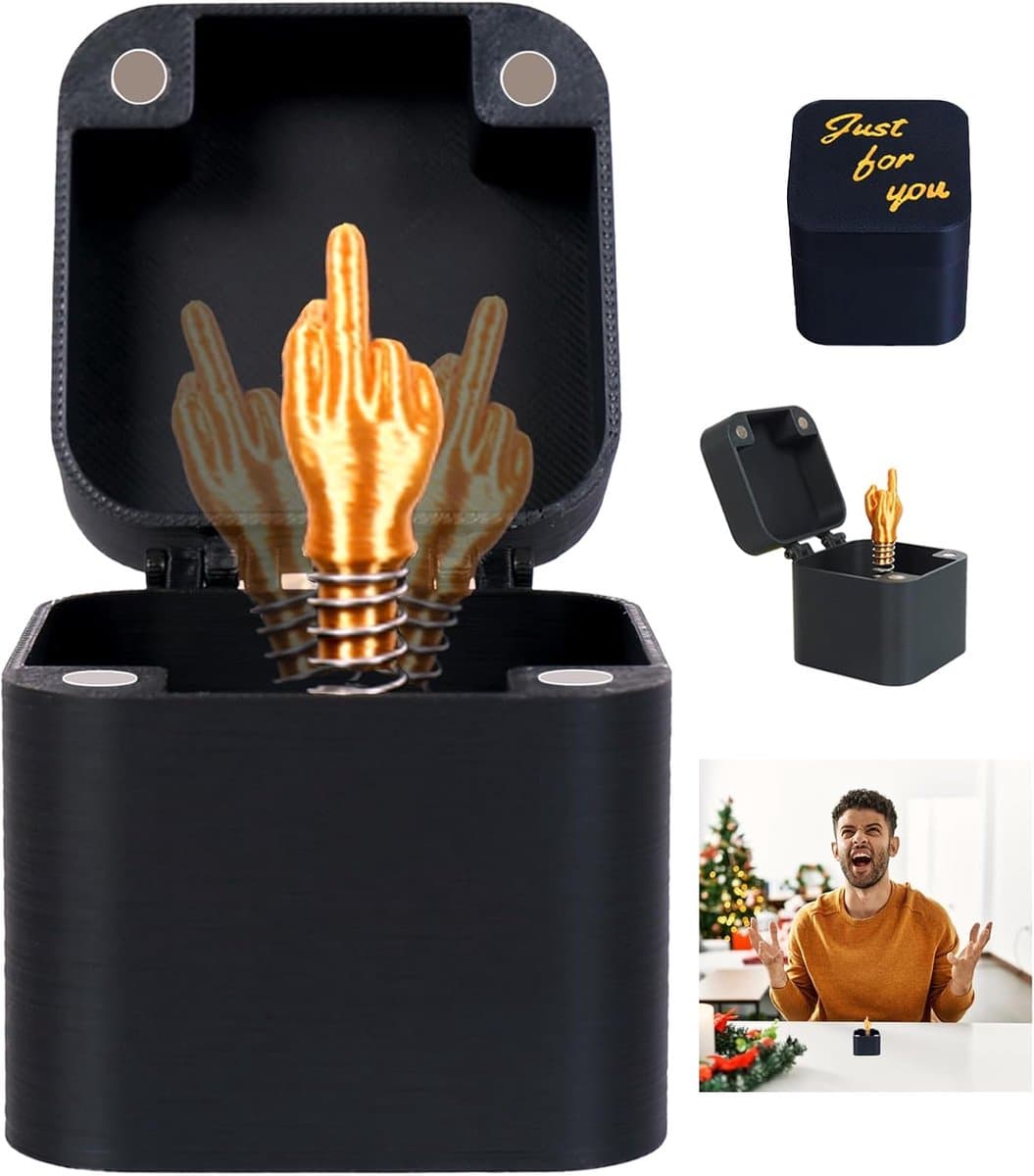 Prank Cadeau - 1 Stuk - Prank Cadeaudoos - Grappig Cadeau - 3D - Grappige Middelvinger - 5x5cm - Kerstcadeau - Kantoor Prank Cadeaudoos - Rare Spullen - Zwart (EAN: 0080749487379)