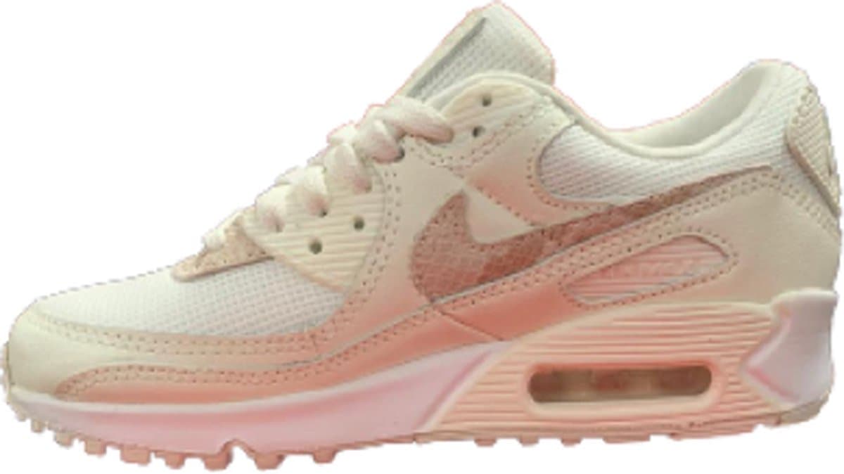 Nike Air Max 90 Dames Maat 35.5 (EAN: 0194955657133): Waarom een sneaker in een interieur‑blog