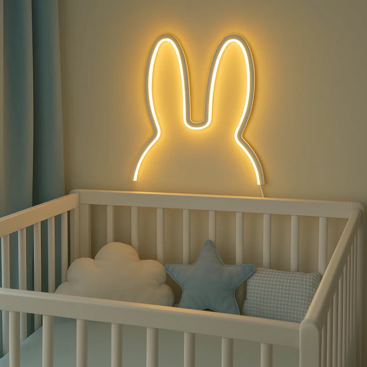 Nachtlampje - Kinder Lampje - Konijn Lampje - Baby Kamer Inrichting - Nijn - Wandlamp Kinder Kamer - Dimbare Slaapkamer Lamp LED - Warm Wit - Konijnenoren Lamp (EAN: 9507627781264)