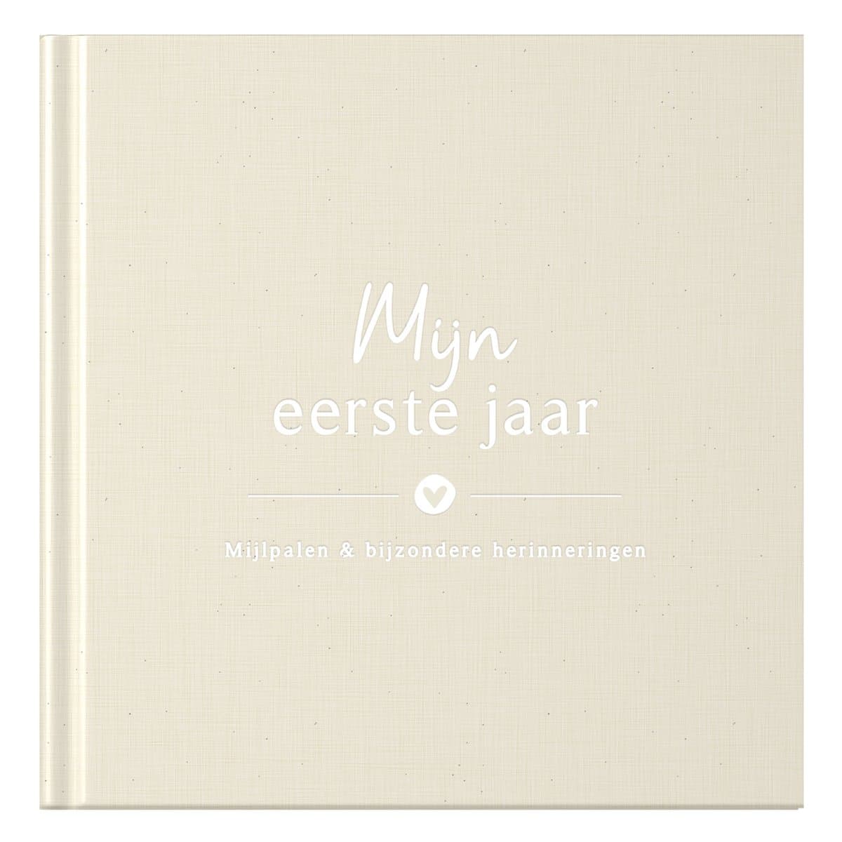 Fyllbooks - Baby Boek Mijn Eerste Jaar - Invulboek Baby - Linnen Cover - Beige - Geschikt voor alle Gezinssamenstellingen (EAN: 9789083354484): Waarom een babyboek