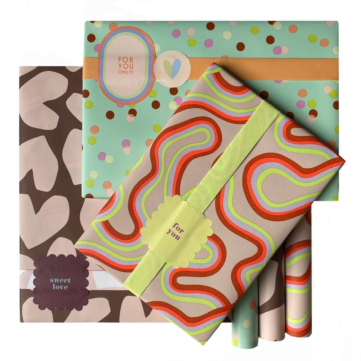 Luxe Cadeaupapier Rollen met Cadeaustickers - 19-delige inpakset - Dubbelzijdig bedrukt - 30x200cm - Verjaardag, roze inpakpapier (EAN: 6153943031007)