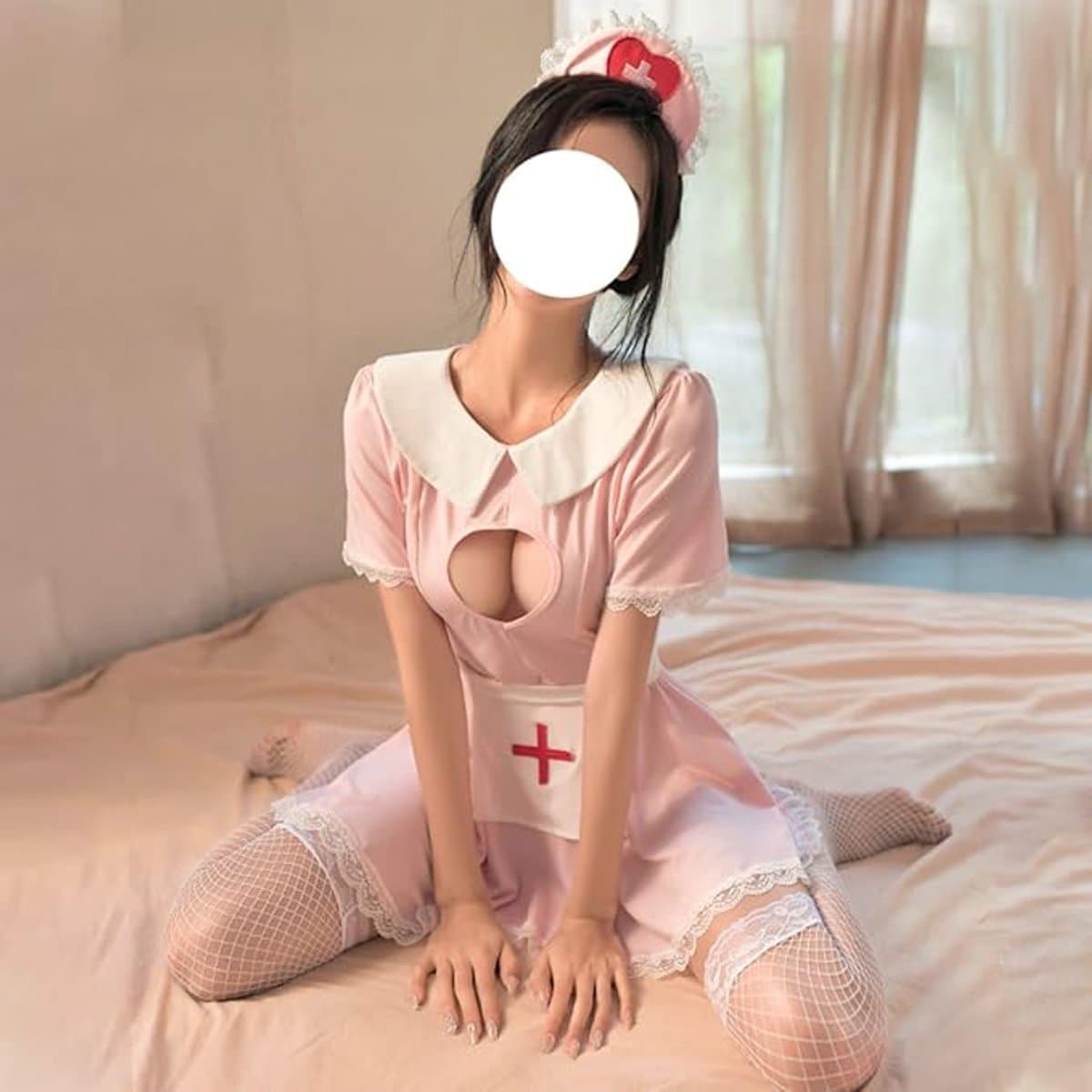 Sexy Verpleegster Lingerie Set voor Vrouwen - Roleplay Kostuum met Jurk & Hoedje - Ondeugend Uniform voor Romantische Nachten - Ideaal voor slank postuur (tot 60 kg) (EAN: 8711474425191)