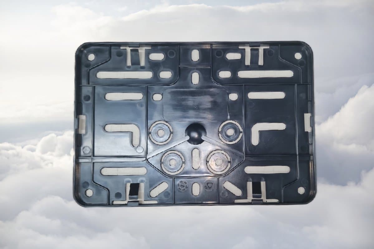Kentekenplaathouder motor zonder reclamerand PS (21x14,3cm) van Shirtmakelaar (EAN: 6151001436481)