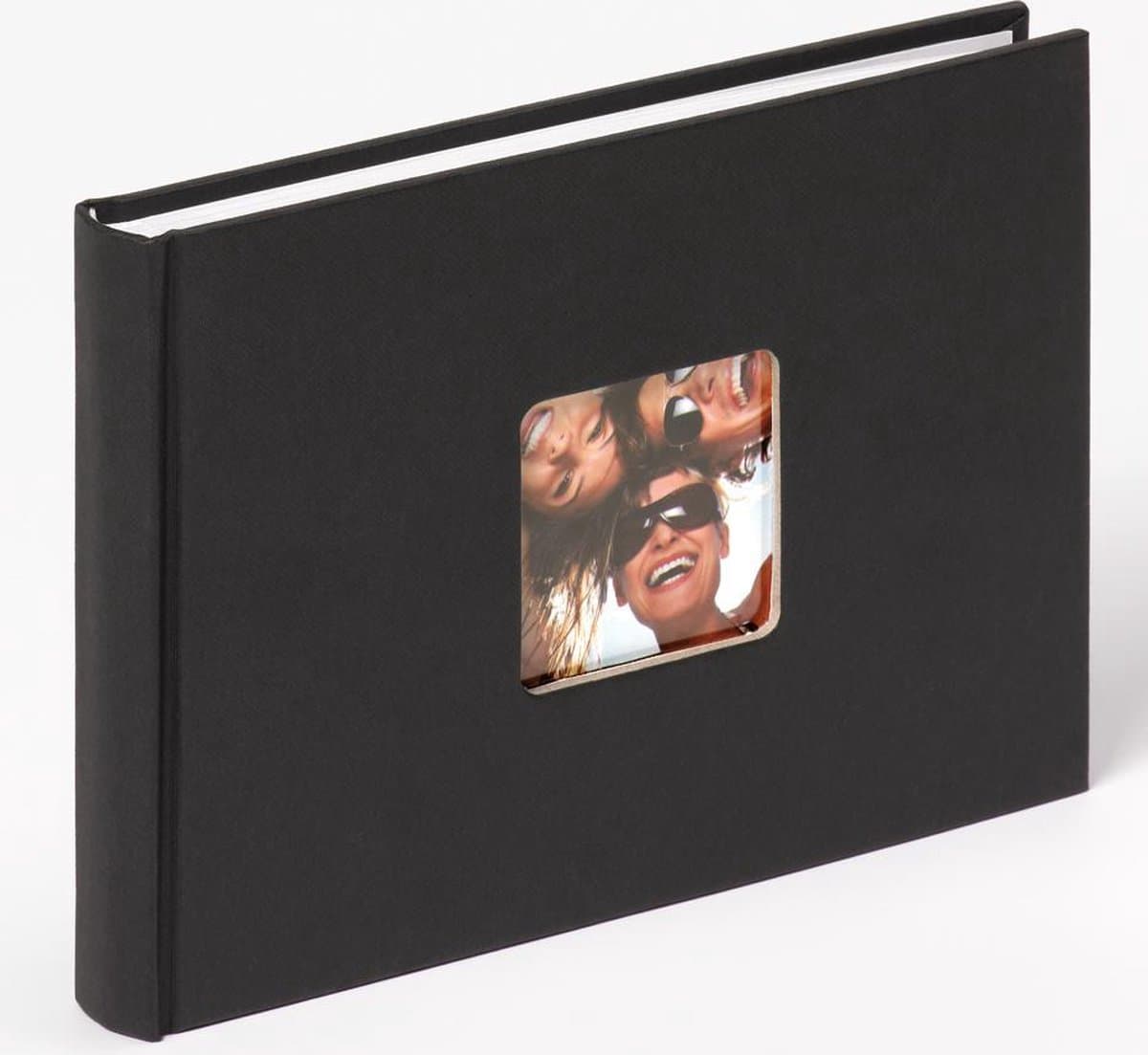 Walther FA-207-B Fun - Design album - Formaat 22 x 16 cm - Zwart (EAN: 4004122131020): Waarom een klein, zwart album zo’n grote impact kan hebben