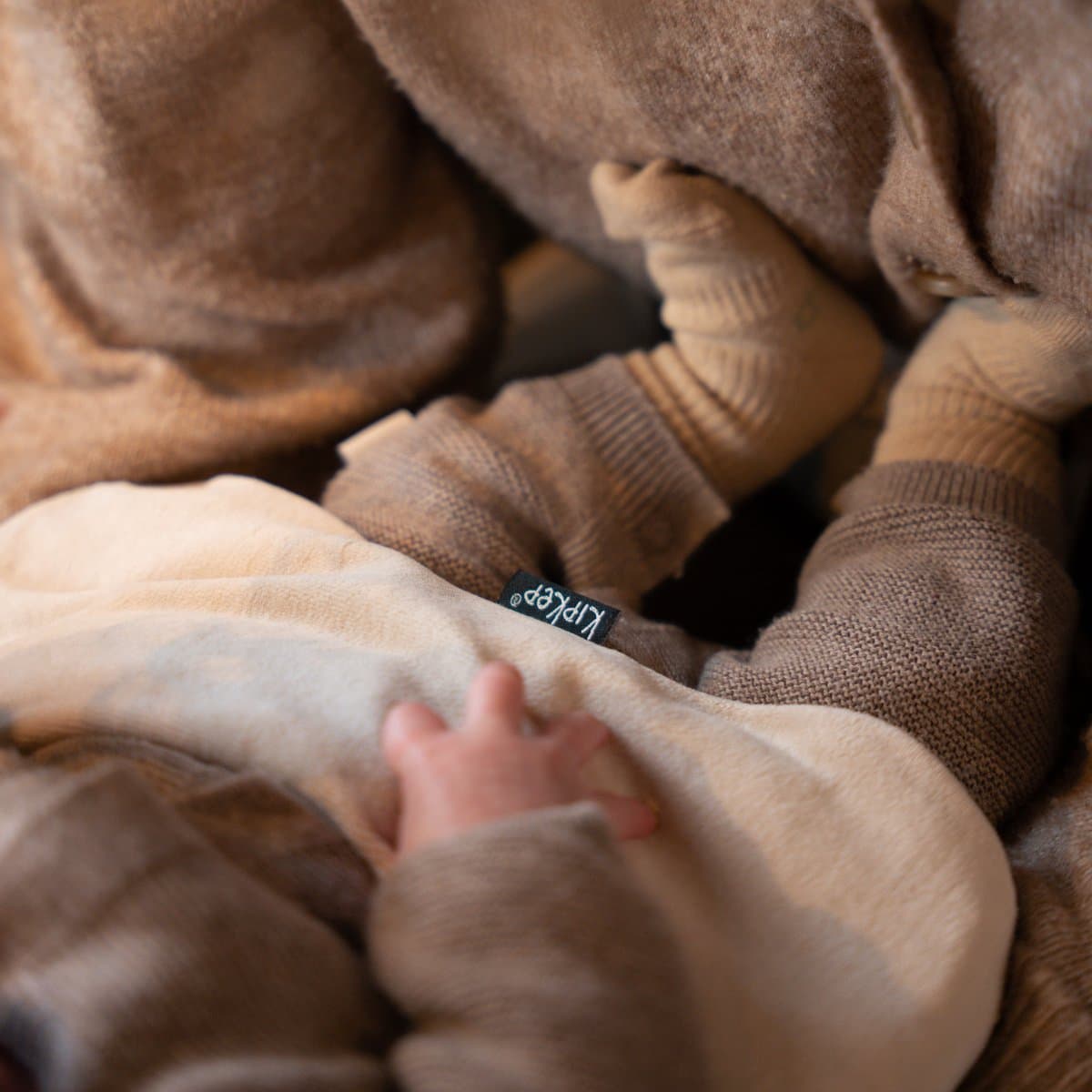 KipKep Woller Warmtekussen - Cookie - pittenzak - bij buikkrampjes - kruik - onrust - huilbaby - beige zandkleur (EAN: 8718182144406)