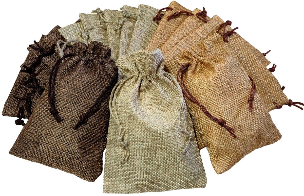 Prigta - Jute zakjes klein - 24 stuks - 10x15 cm - Mix kleur - cadeauzakjes herbruikbaar (EAN: 8720682332177): 📦 Wat vind je precies in de doos