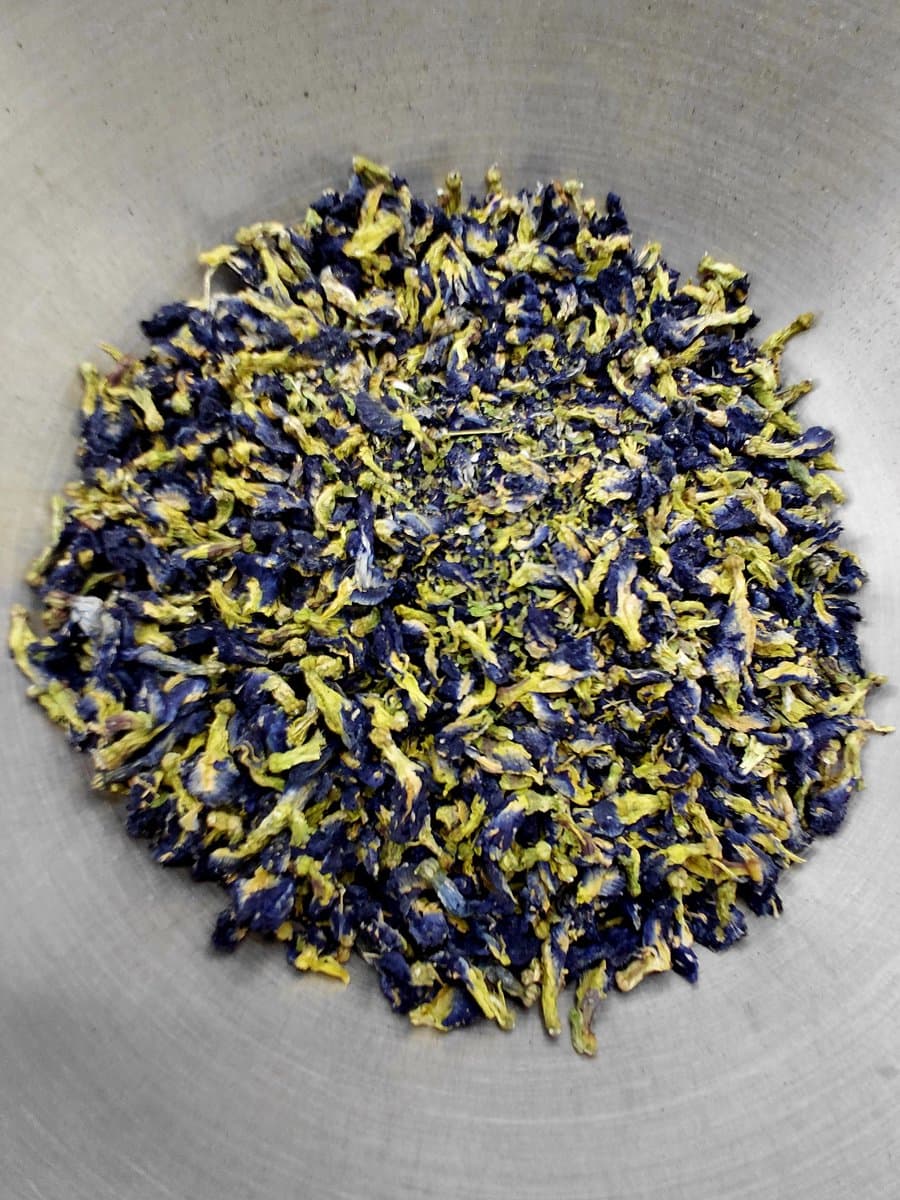 Butterfly Pea Flower – Blauwe Erwtbloem (Clitoria ternatea)Gedroogd 40g (EAN: 8720938214936): 🌿 Mijn eerste ontmoeting