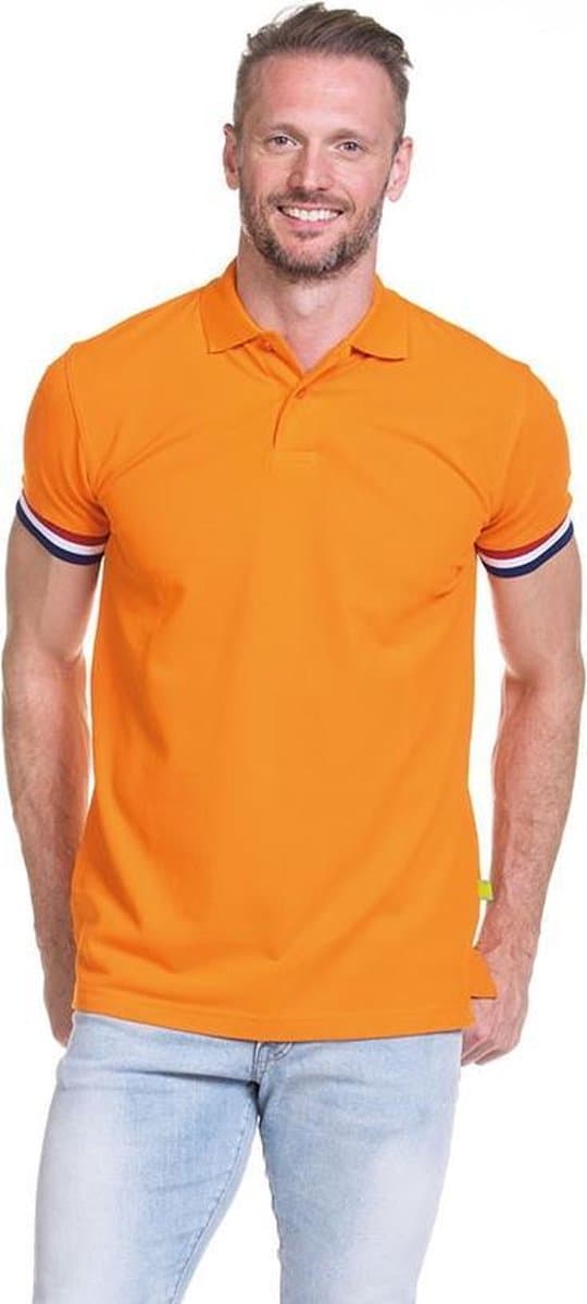 Oranje sport polo met Nederlandse vlag symbool aan de mouwen (EAN: 7439641464439)