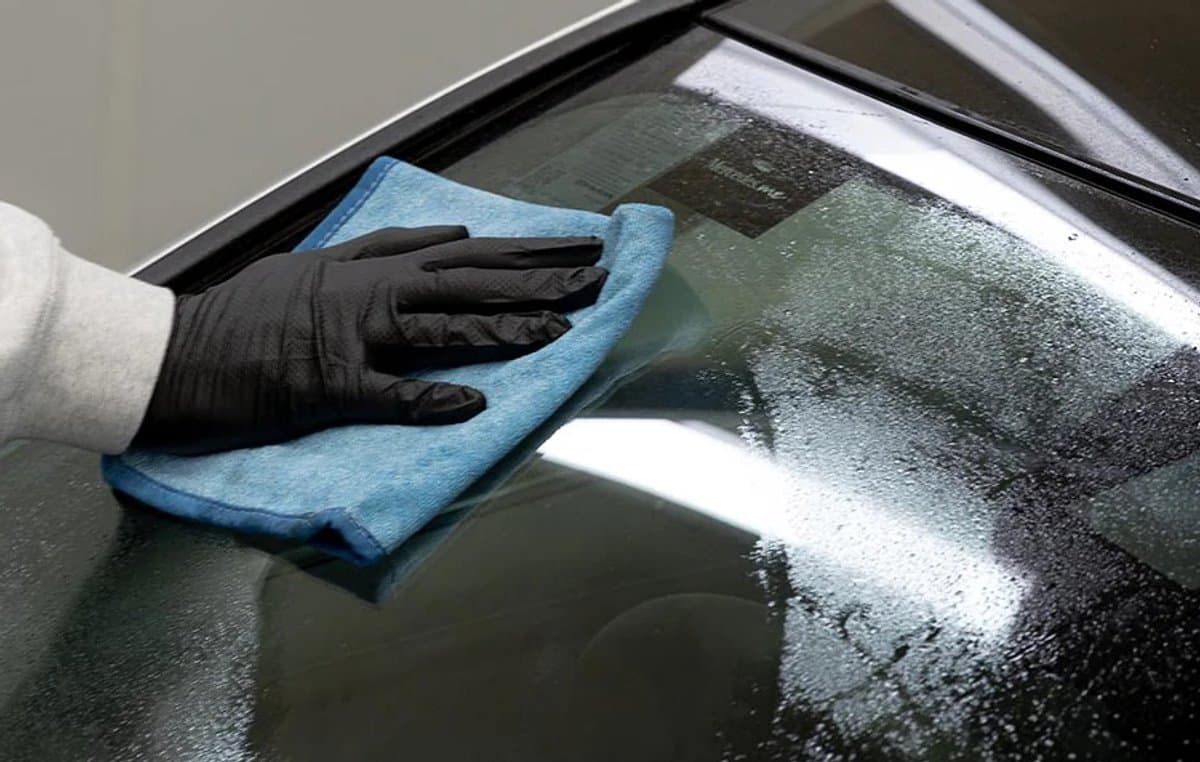 k2 vizio onzichtbare ruitenwisser - flacon van 200 ml met spuitmond - verbetert zicht bij regen - hydrofobe coating voor beter zicht door ruiten - waterafstotende spray voor autoruiten (EAN: 5906534250056): Wat is dit product nou eigenlijk